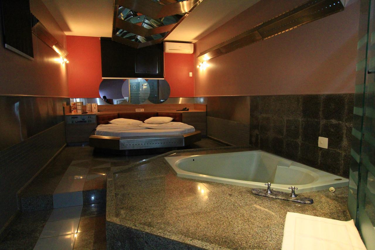 ריבייראו פרטו Movie Inn Motel E Hospedagem (Adults Only) מראה חיצוני תמונה