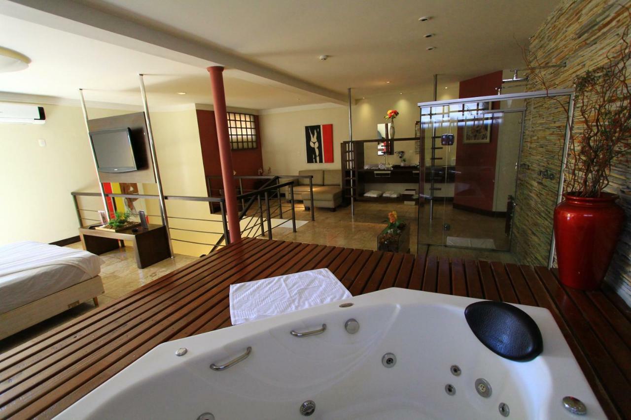 ריבייראו פרטו Movie Inn Motel E Hospedagem (Adults Only) מראה חיצוני תמונה